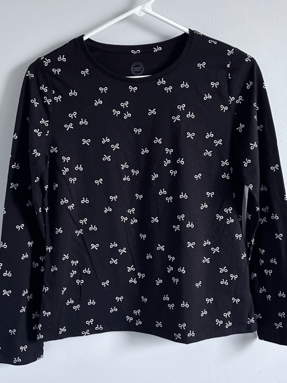 NWOT Black and White Bow Shirt Size Teen 18